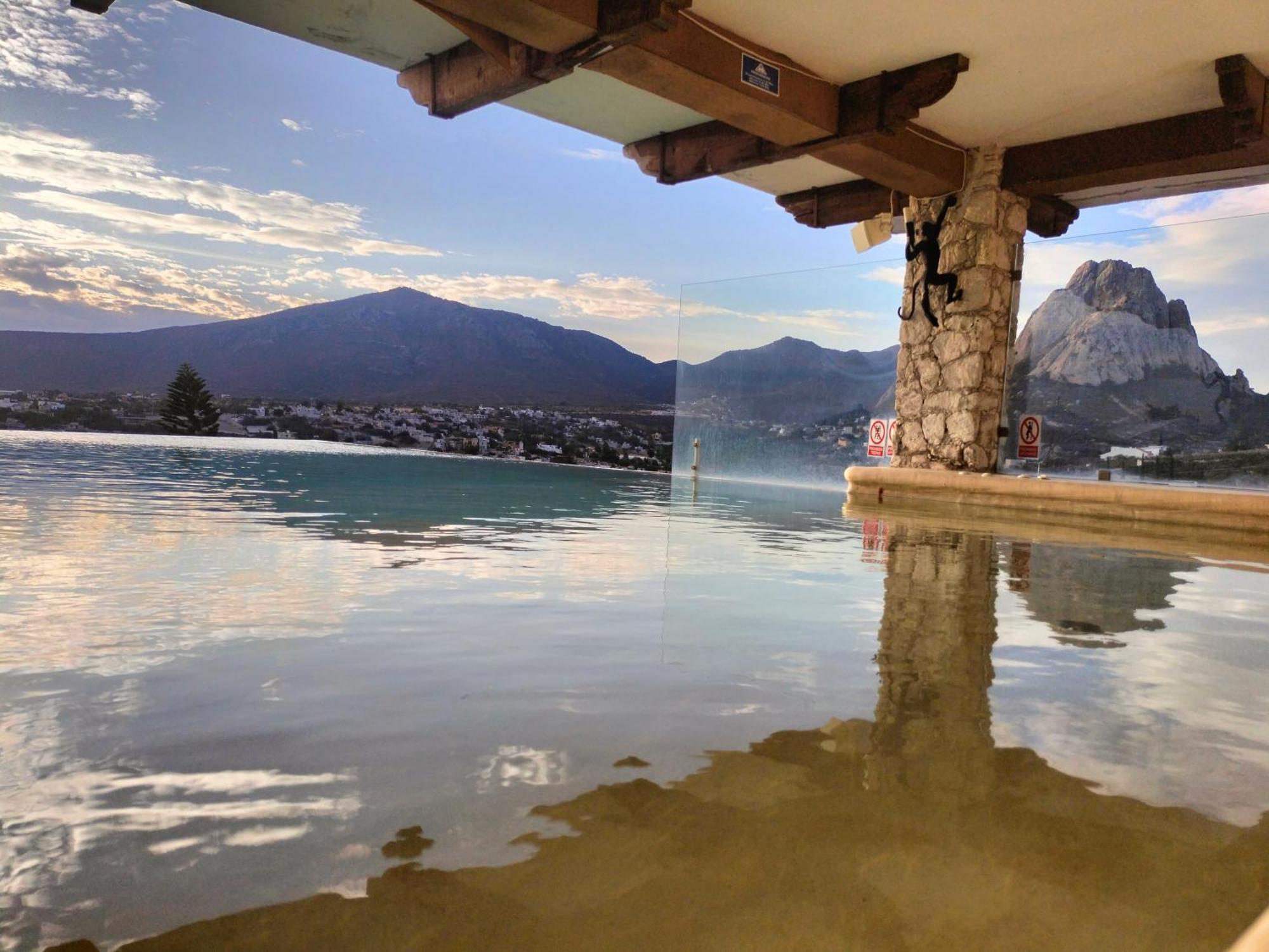 Hotel Villa Penasco Bernal Eksteriør billede